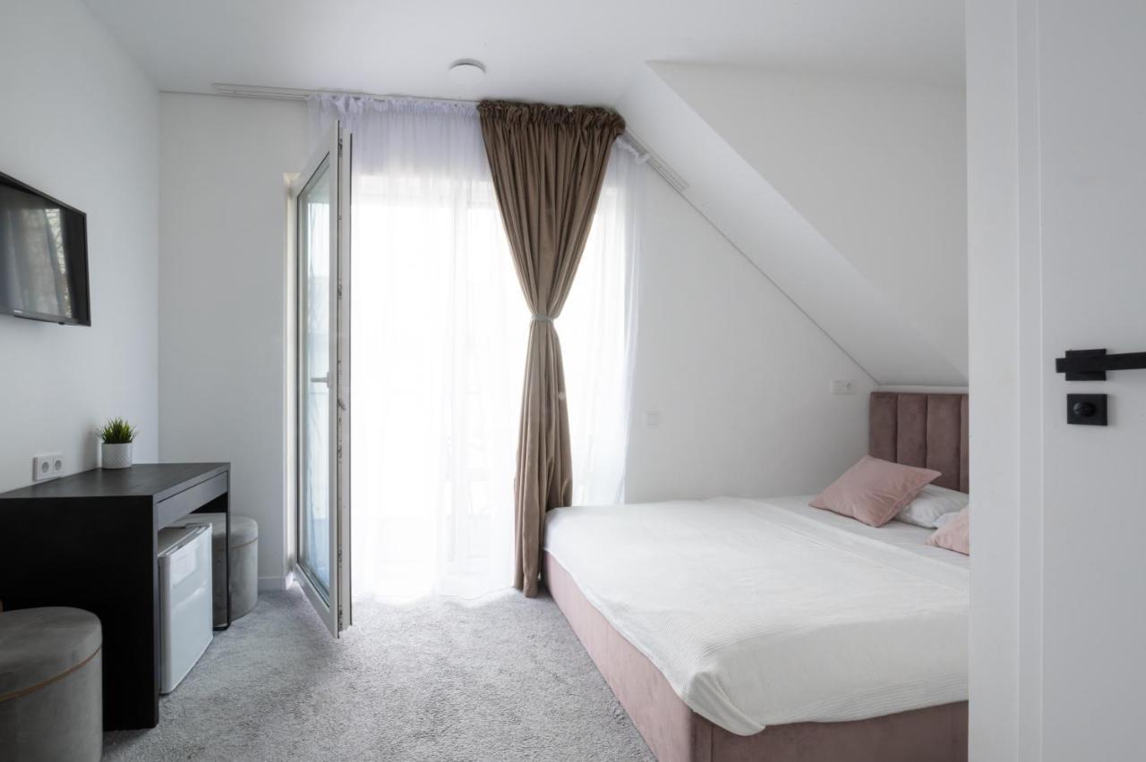 Pajurio Gintaro Namai Hotel พาลังกา ภายนอก รูปภาพ